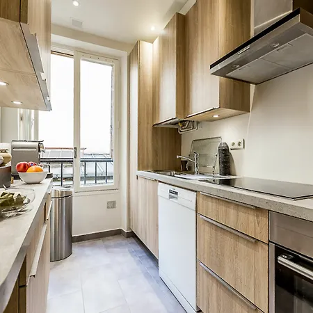 We - Champs Elysees 75008 Appartement